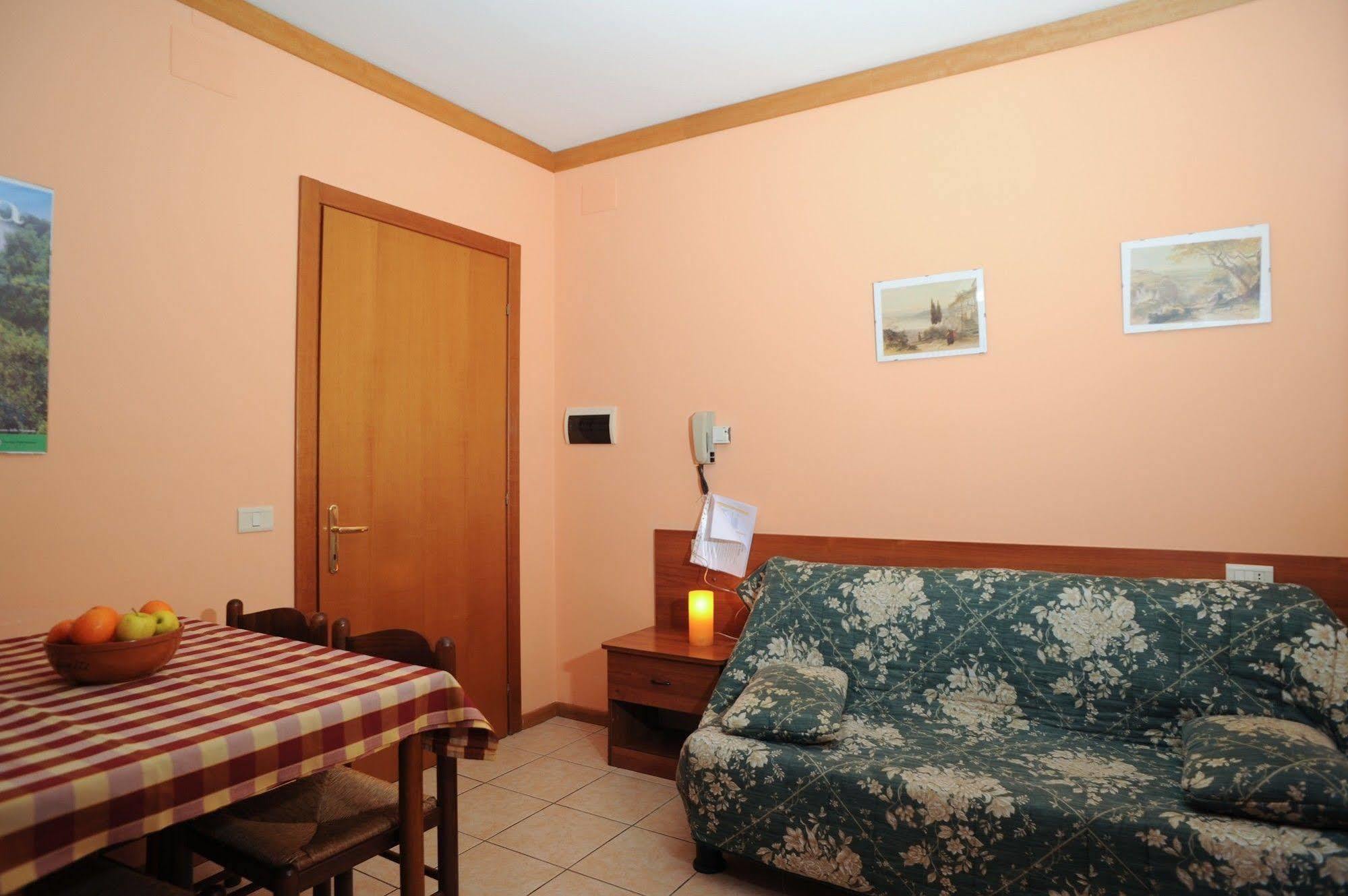 Agriturismo La Mora Assisi Esterno foto