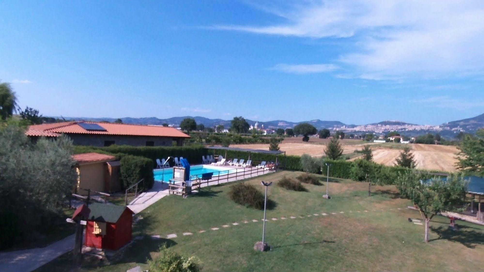 Agriturismo La Mora Assisi Esterno foto